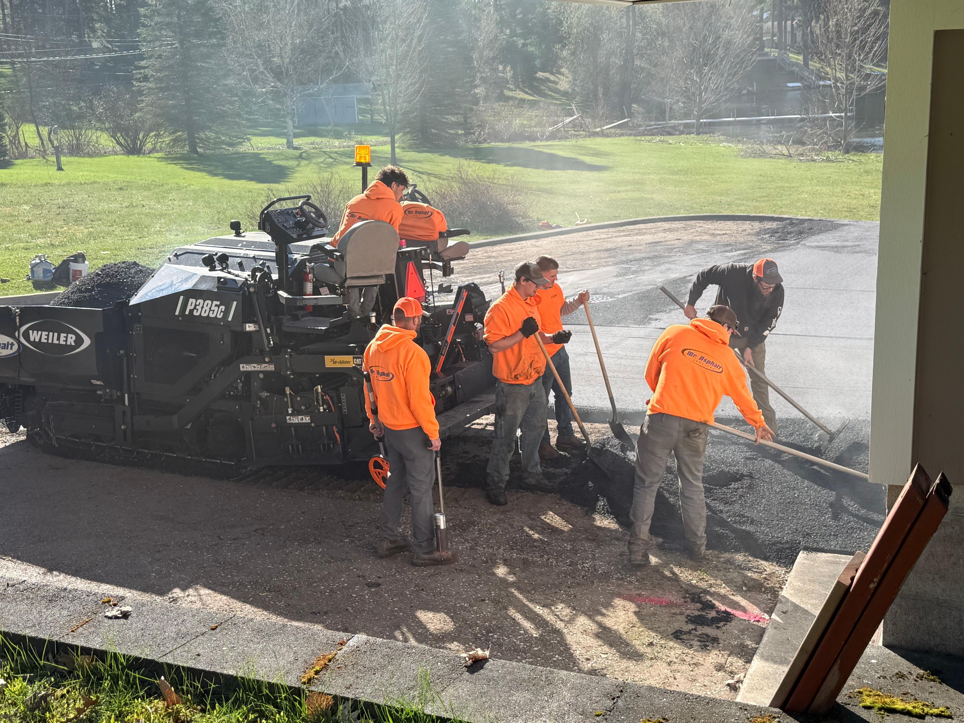 Seal Coating Vs Resurfacing: Which Is Right for Your Asphalt Driveway